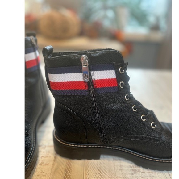 Tommy Hilfiger Womens Black Leather Lace Up Zip Combat Boots Size 8M thumbnail 3
