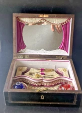 Coffret de voyage Ancien Napoléon III Manucure & Beauté pour Dame de qualité