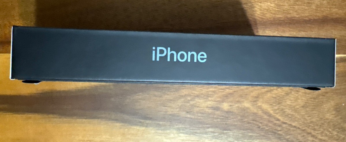 Apple iPhone 13 Pro Max - 256 GB - Sierra Blue (Unlocked