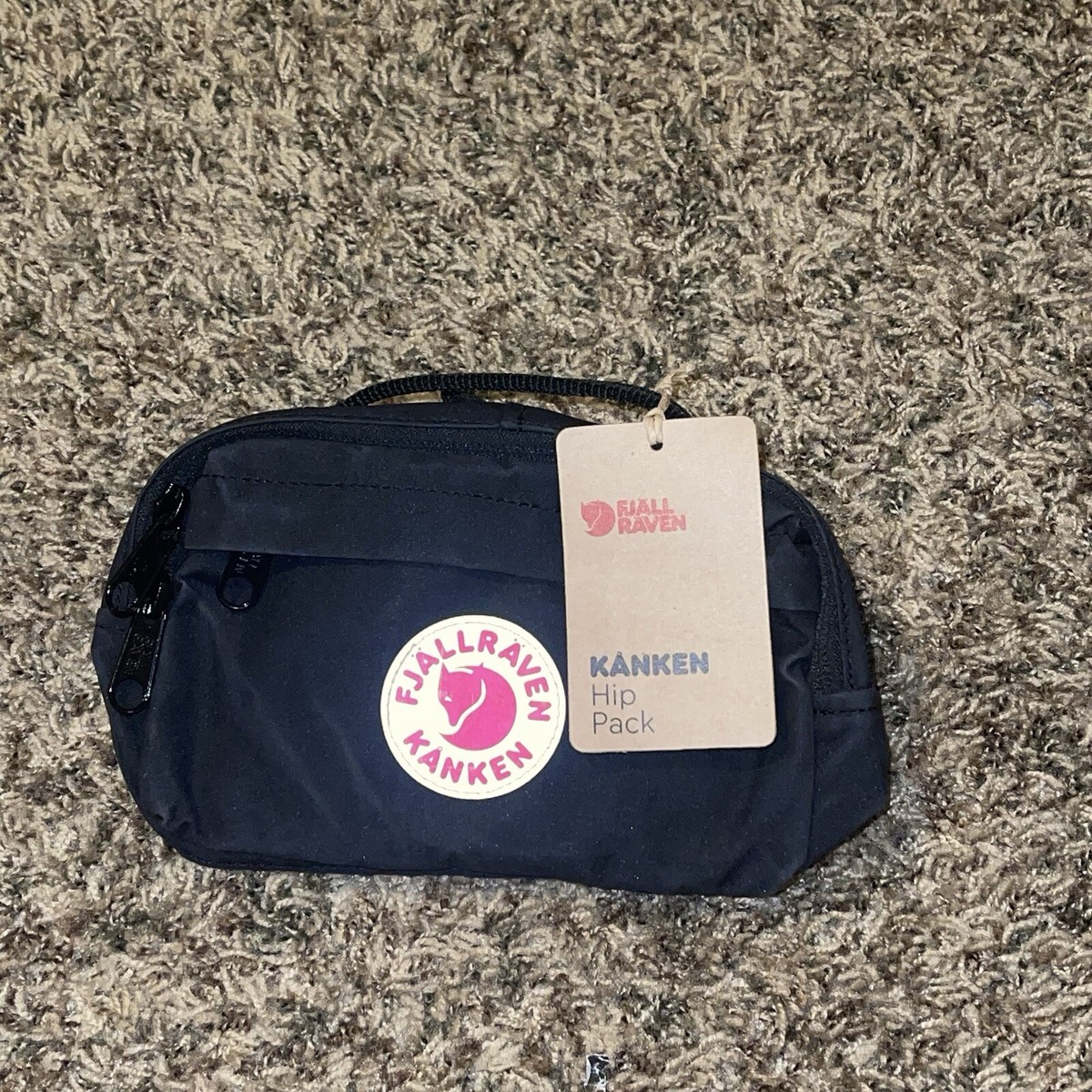 FJALLRAVEN| (Kanken Hip Pack Black (23796/550)) NWT FJALLRAVEN Kanken Hip Pack - Black 550 New 23796 | eBay