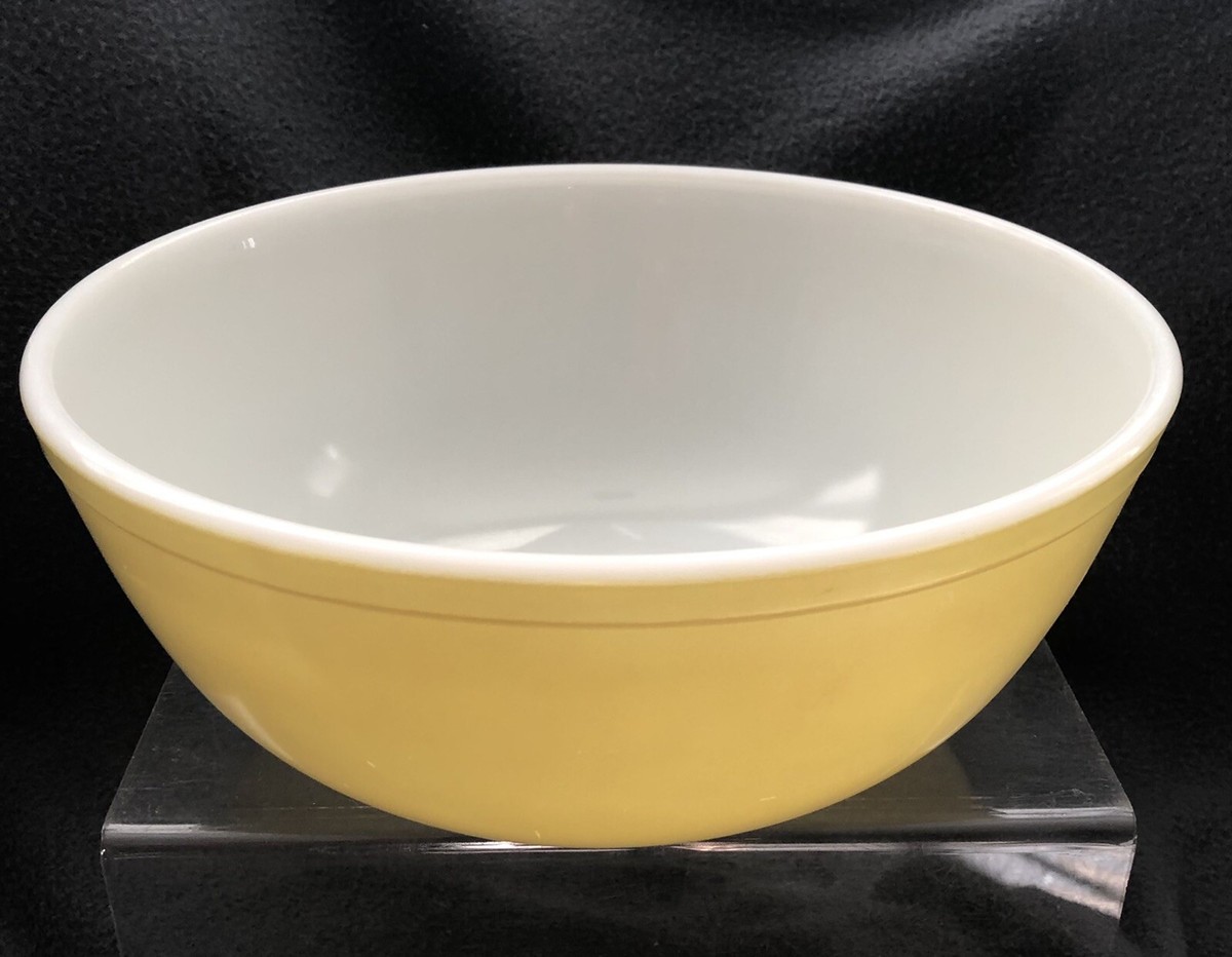 Vintage Pyrex Large Mixing Bowl Primary Colors Yellow Qt #404