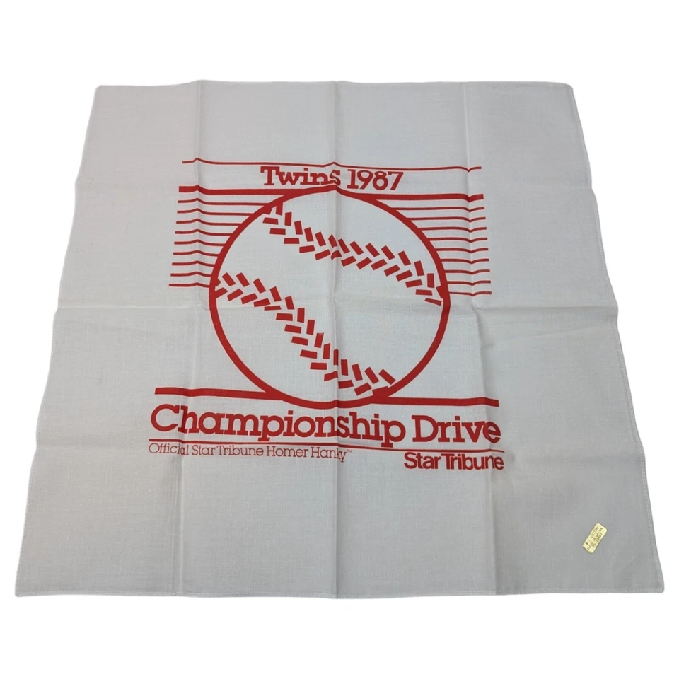 VTG Minnesota Twins 1987 World Series Champions Button & Hanky - Collector's Set - Image 4 of 4