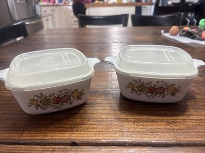 2 Corning Ware 2 3/4 Cups Microwave Dishes With Lids Good Condition