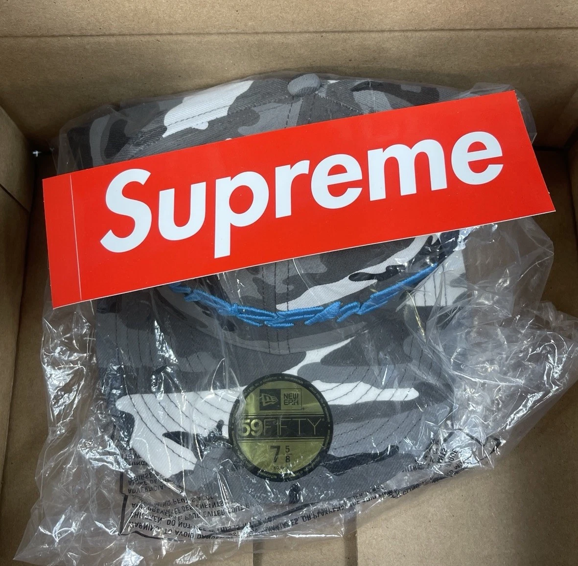 Chapeau ajusté Supreme 