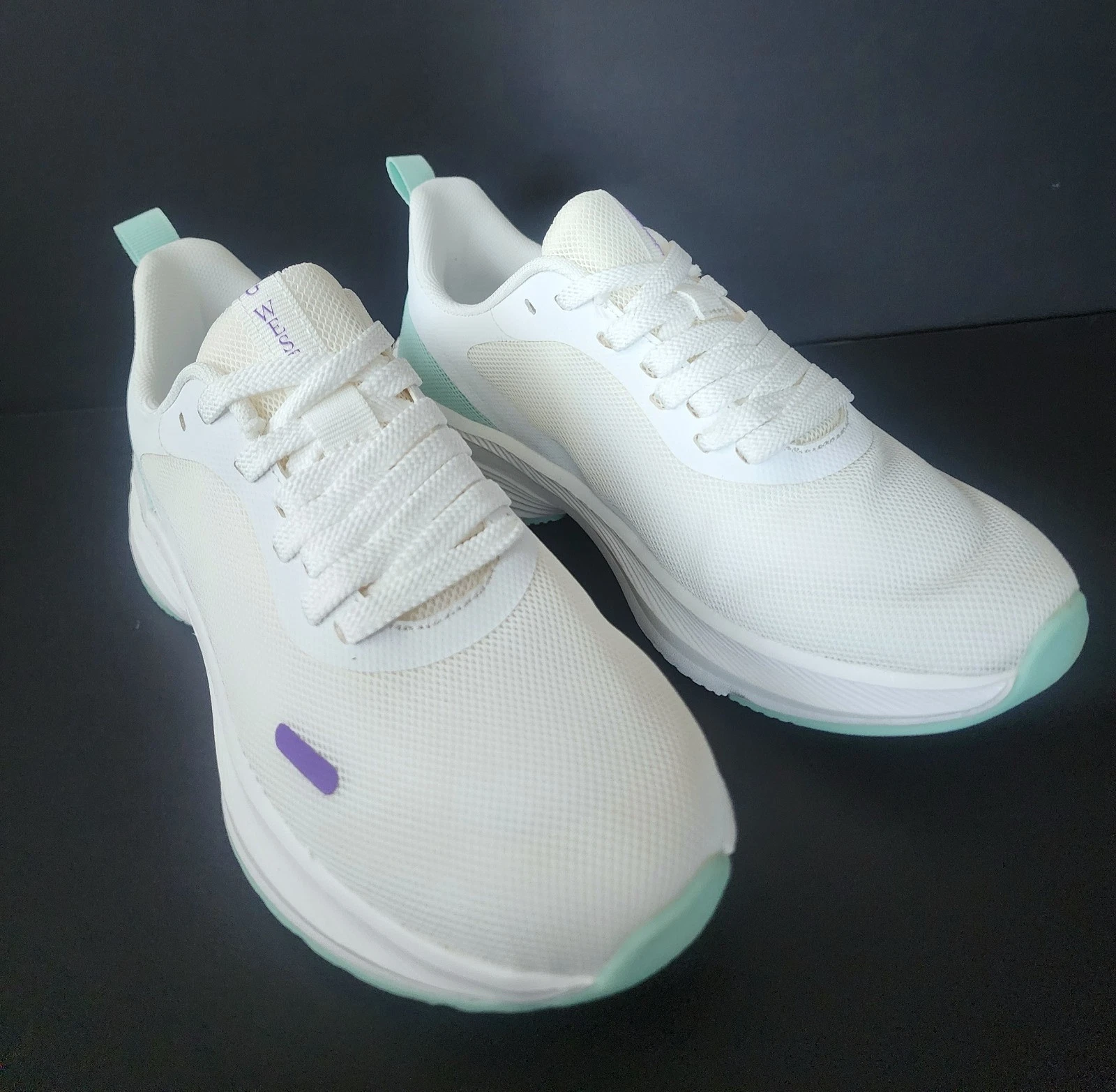 G WEST Womens Crown Athletic Shoes White/Mint Green Size 7.5M