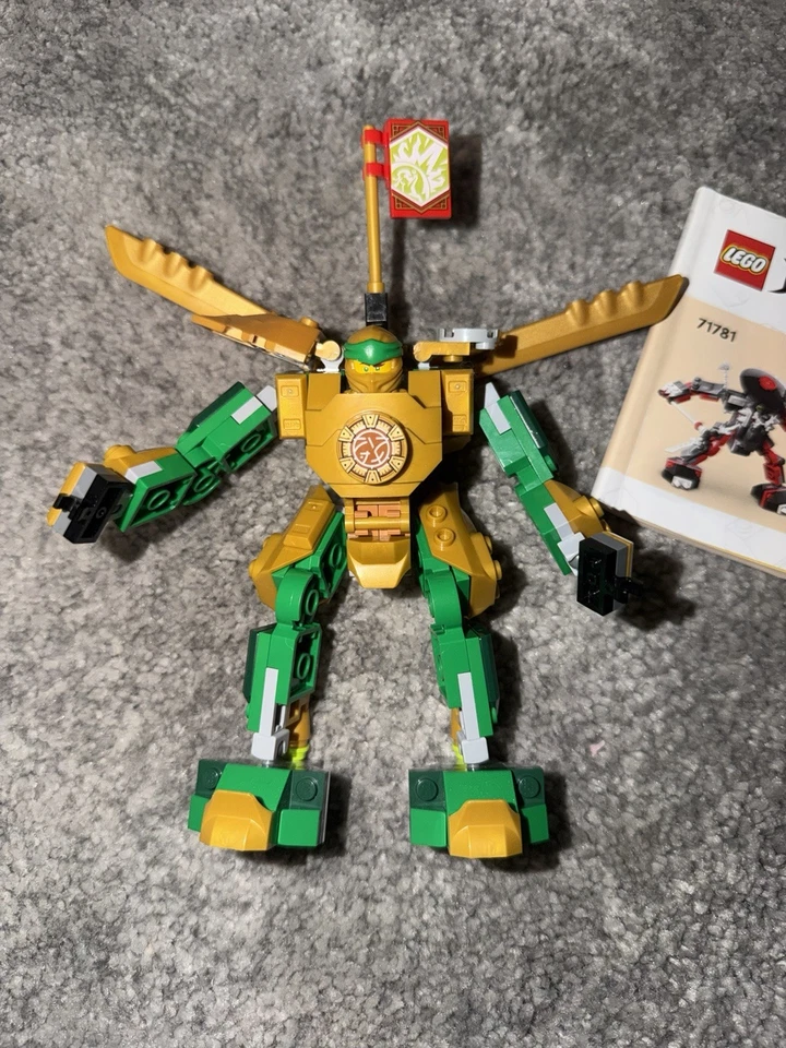 LEGO Ninjago 71781 Lloyd's Mech Battle EVO, photo 3 of 5