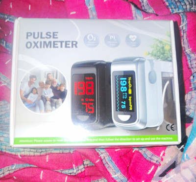 Fingertip Pulse Oximeter SpO2 PR Monitor Digital Display CE Certified