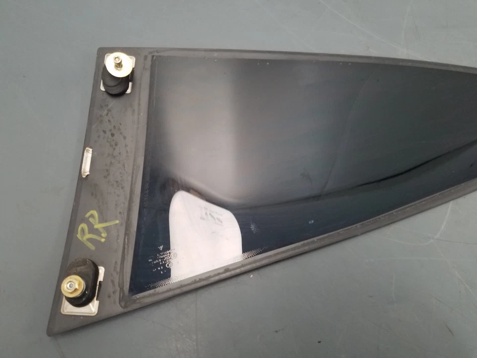 Porsche 911 997 Carrera S 2006 cuarto trasero derecho vidrio #0828 J2 Foto 3 de 4