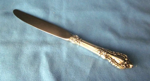 Dinner  Knife  "Eloquence" Lunt Sterling Silver  9"  no monogram