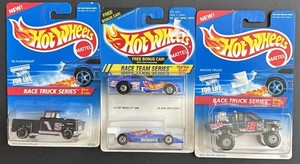 VINTAGE 1994 Hot Wheels Race Team Series #2 #3 1995 Race Truck Series #3 #4 Niss