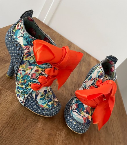 PAIRE DE CHAUSSURE JB MARTIN FRANCE CUIR DAIN FEMME ESCARPIN PAIRE DE CHAUSSURE JB MARTIN FRANCE CUIR DAIN FEMME ESCARPIN