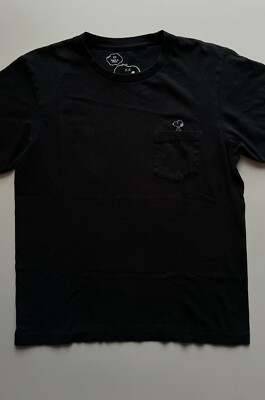 Uniqlo UT Kaws Peanuts T-Shirt Men s XS Pocket Snoopy Black Tee - FREE SHIPPING
