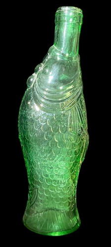 Vintage Italian Cevin Green Glass Fish Wine Bottle/Decanter 10” H, 3” L, 2.25” W - Picture 3 of 6