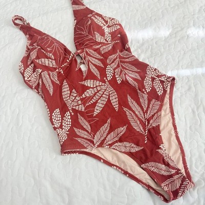 Cupshe NWT swimsuit textured tropical beach size M terracotta hue leaf print