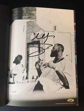 Libro firmado por LeBron James (The Shop) con certificado de autenticidad (3200910) (Cavs, Lakers)