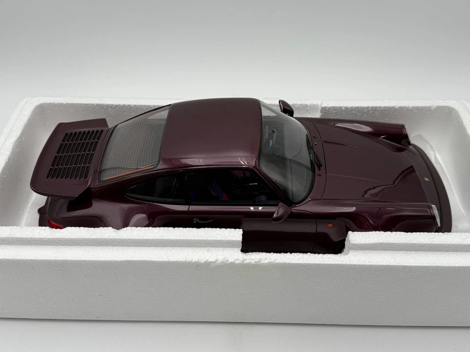 GT499 - 1992 Porsche 911 (964) Turbo S - PURPLE - 1:12 model by GT Spirit - Image 2 of 4