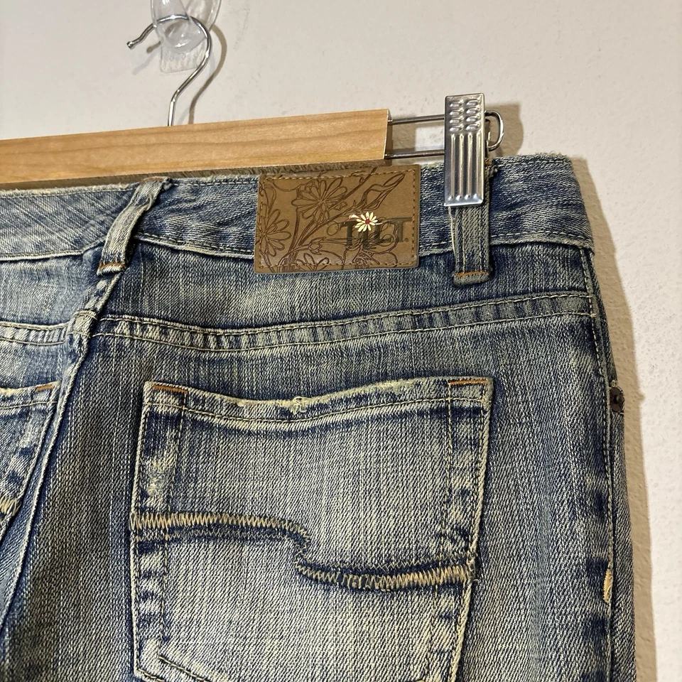 Женские короткие джинсы Tilt размера Huntington Flare Bootcut с низкой талией 4 кармана с несколькими карманами - Изображение 3 из 4