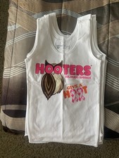 Hooters Girl Tank Top We Give A Hoot size small
