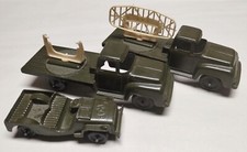3pc Lot Vintage Tootsietoy Military Toys  Army Jeep CJ3  2 Ford F700 Trucks
