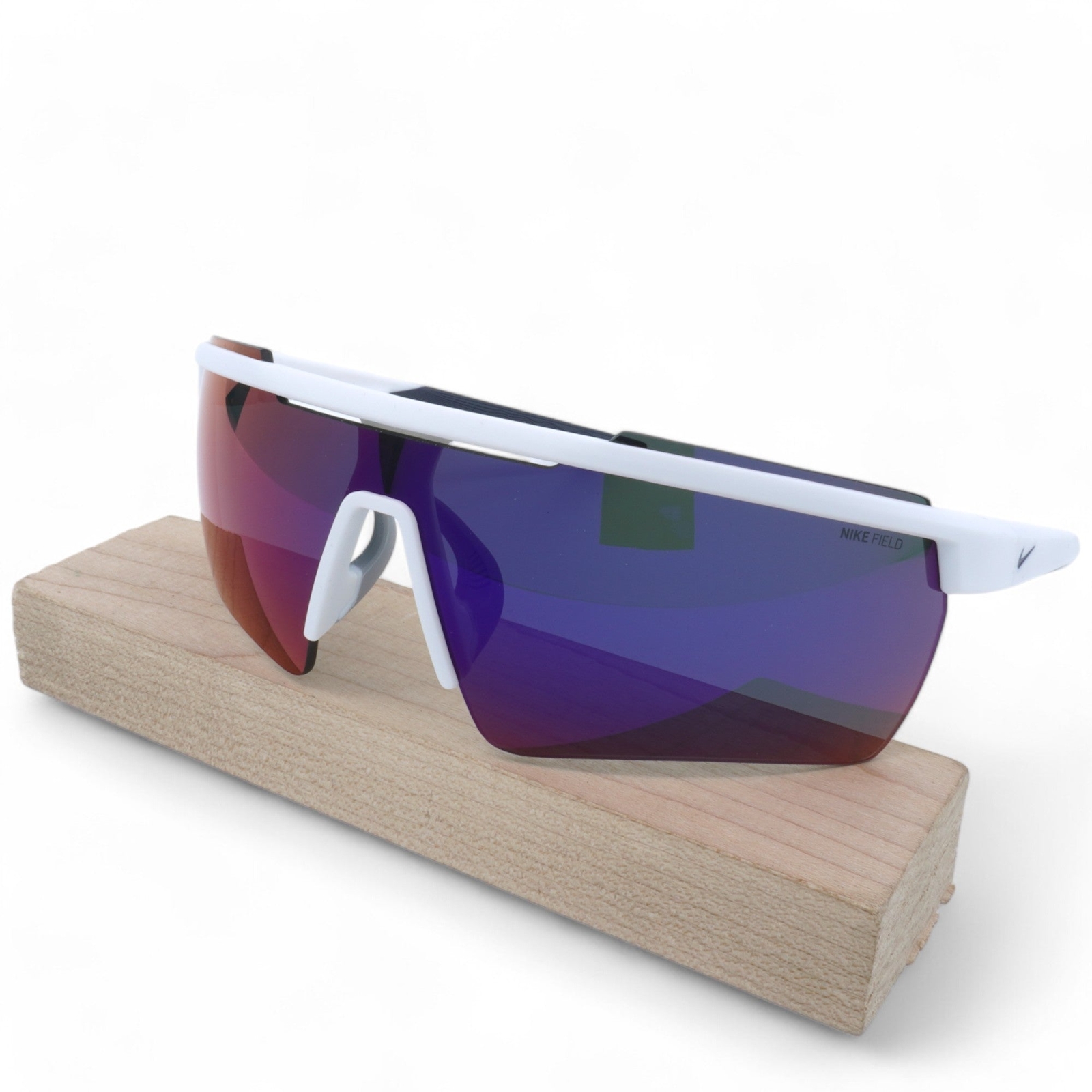 [CW1167-103] Мужские солнцезащитные очки Nike Windshield Elite 20