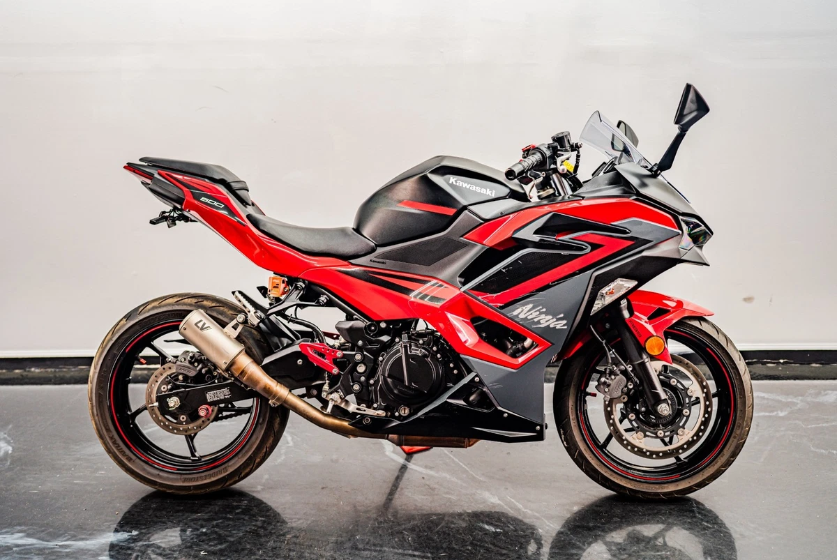 Kawasaki Red Motorcycles Sold by Dealers for sale | eBay