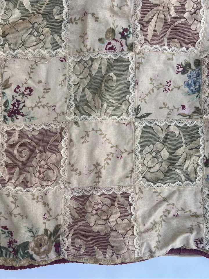 Pair VTG JC Penney Home Floral Pillow Shams Cottage Shabby Chic Patchwork Lace - Image 3 of 4