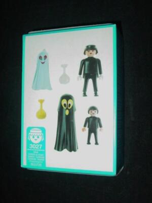 Playmobil Halloween - Ghost Trick or Treaters #3027 - Glow in Dark