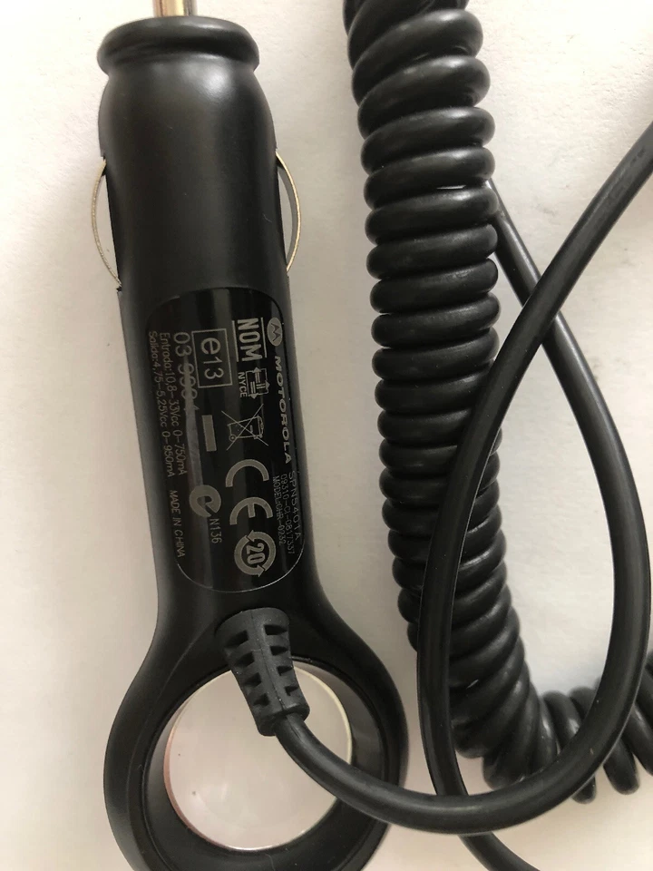 MOTOROLA OEM V3 MINI USB CARGADOR DE COCHE ENCENDEDOR ENCHUFE Envío Rápido Foto 3 de 4