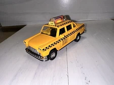 Yellow Taxi Cab Die Cast Classic New York City Pull Back Action Toy Car Vehicle