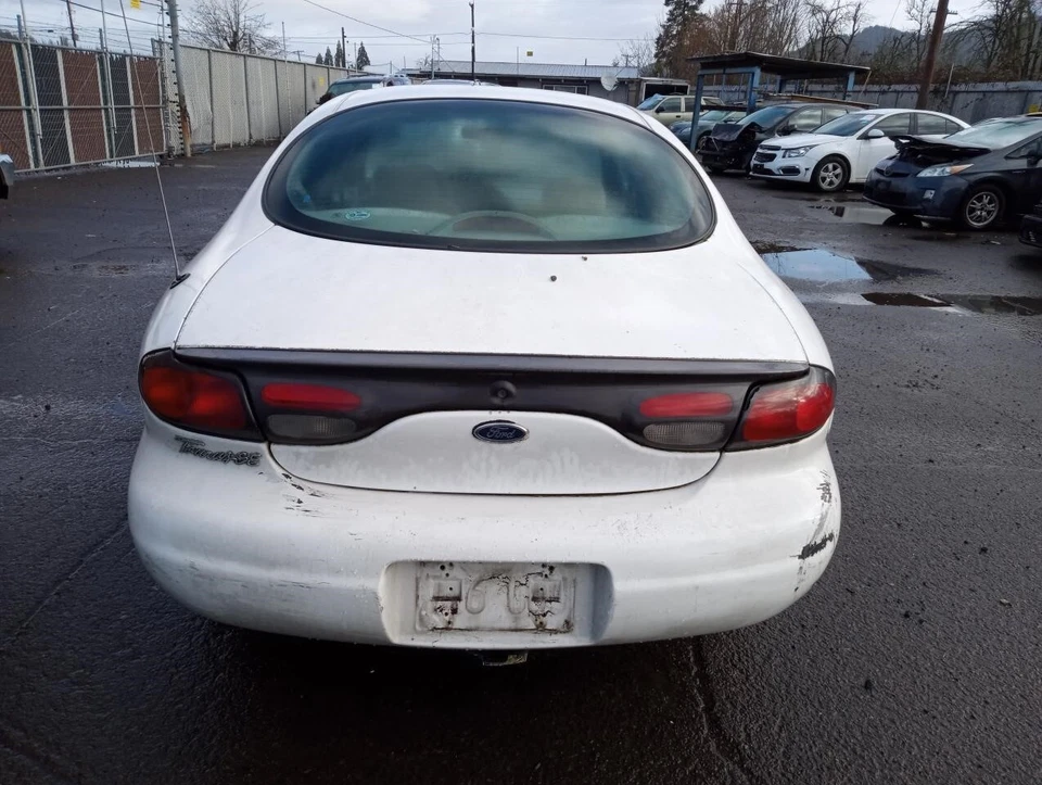 Used Deck Lid fits: 1999 Ford Taurus Sdn LX Grade A — 第 4/4 张图片