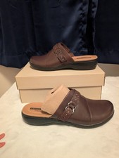 Women's Clark's Slip-on Shoes Size 9M