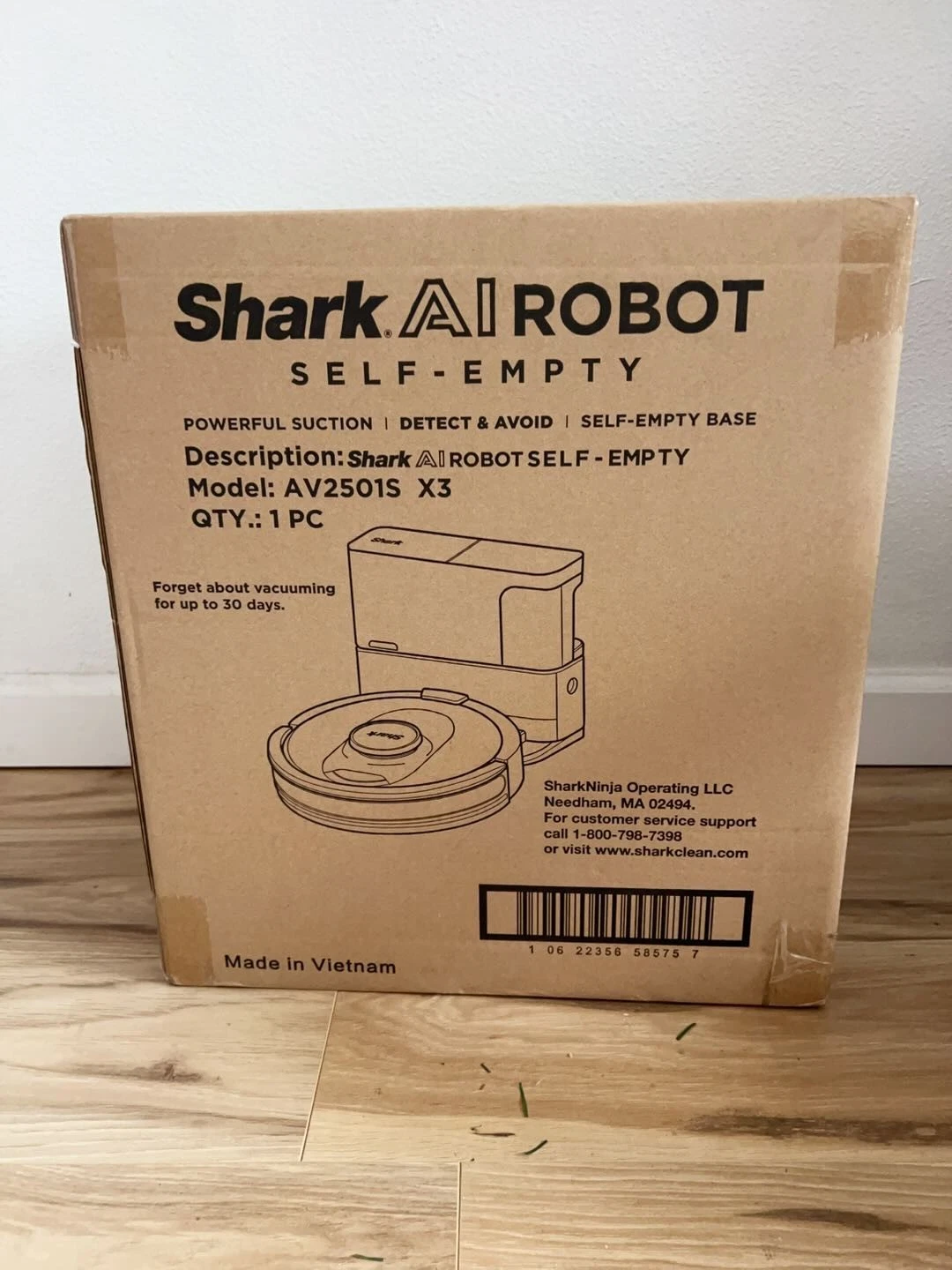 Shark AV2501S AI Ultra Robot Vacuum w/ Self Empty New