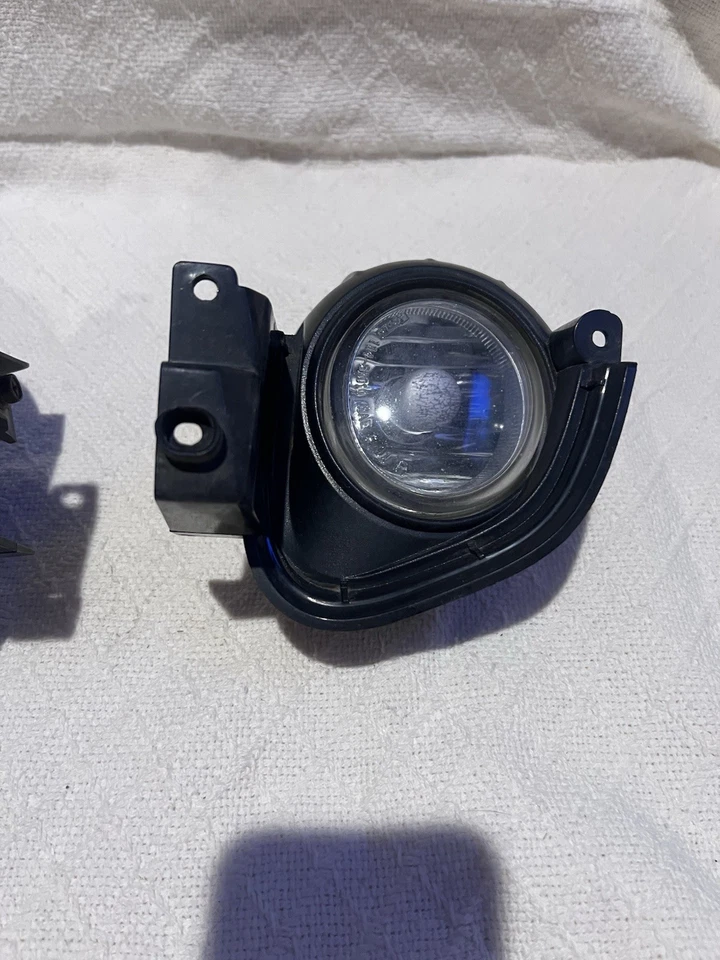 PAR DE FAROS ANTINIEBLA DELANTEROS ORIGINALES 03-10 MAZDA RX8 114-61010 Foto 4 de 4