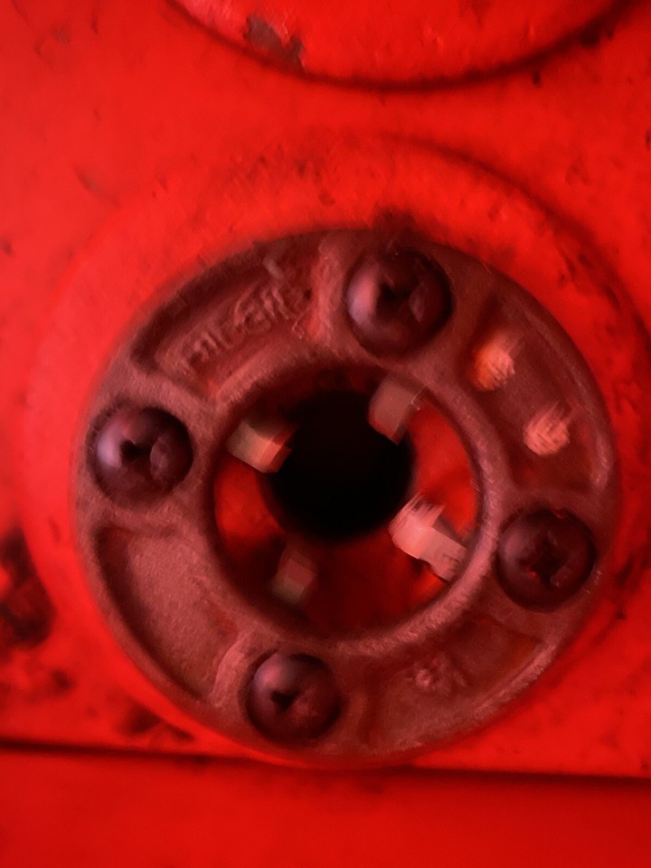 RIDGID 700 T2 Commercial Pipe threading machine, ALL NEW TEETH IN DIES