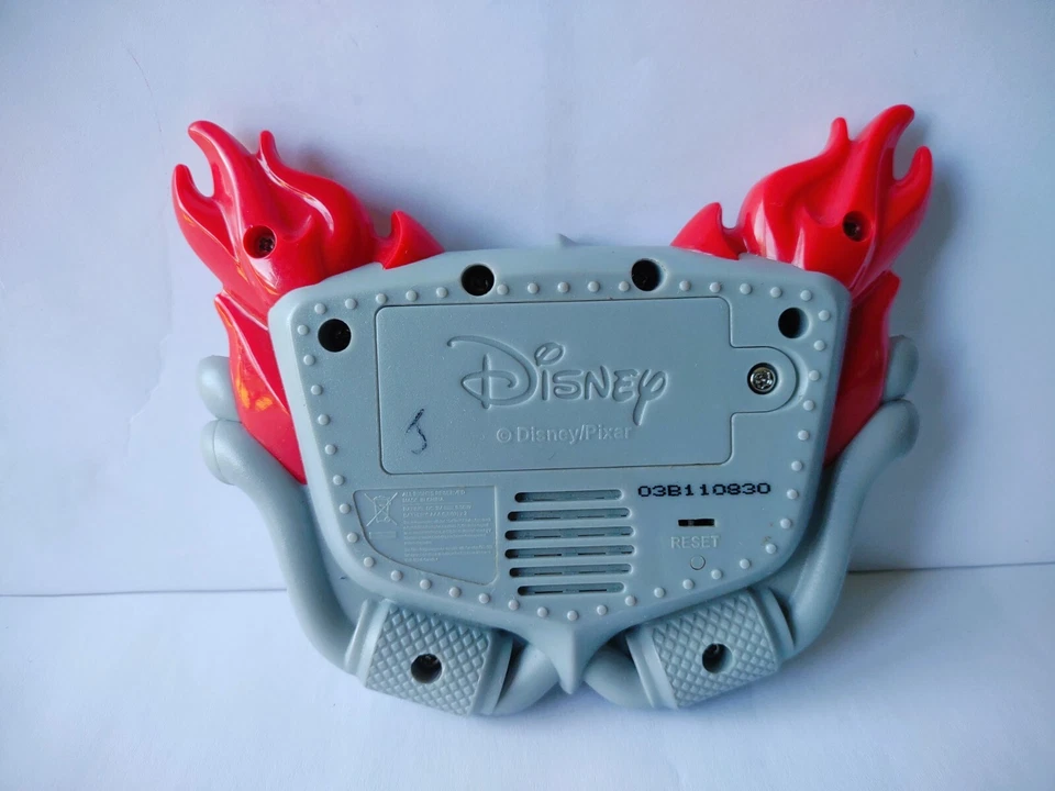 Videojuego Cars Disney Pixar 2 Race of Champions LCD Foto 2 de 4