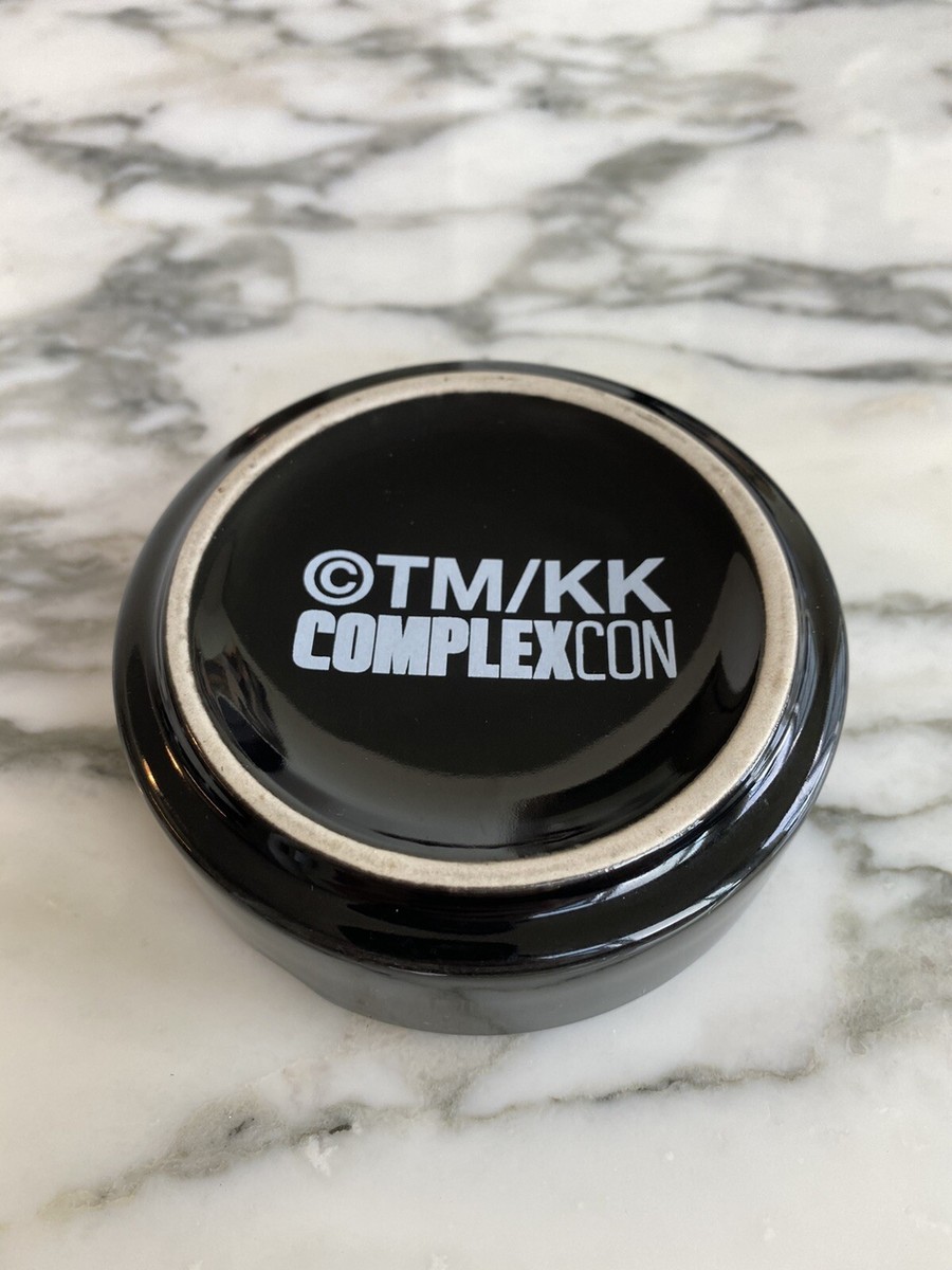 CHIKACO♪ Takashi Murakami X Complexcon Kaikaikiki Flower Ashtray Limited