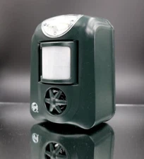 Cleanrth TSBR610 Advanced Sonic/Ultrasonic Bird Repeller