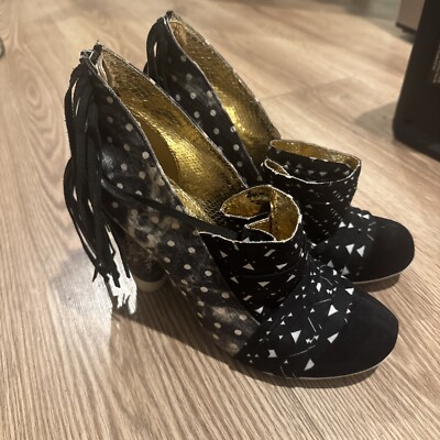 THE SHOE Black Lucite Heels Irregular Choice Pin Up Rockabilly Kitschy Pumps