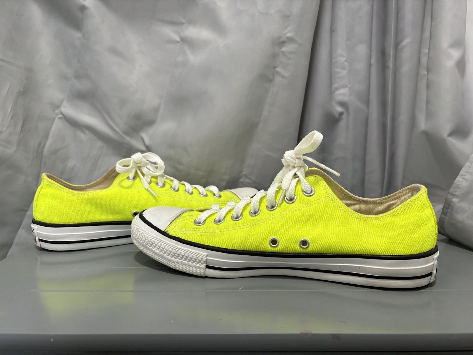 Converse Unisex Chuck Taylor All Star CT OX Giallo Elettrico 139792F 8.5UK