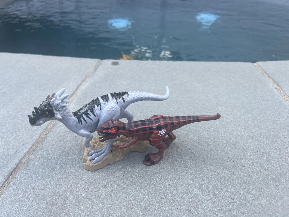 2 figuras de dinosaurios Jurassic Park 3 T-Rex Tyrannosaurus Rex & Dracorex con base de PVC Foto 4 de 4