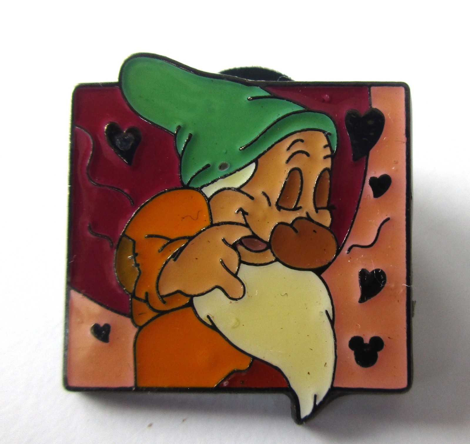 Disney Pin BASHFUL HIDDEN MICKEY snow white 7 dwarfs 2014 hong kong