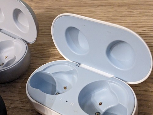 Funda de carga/oreja izquierda/derecha SOLAMENTE Samsung Galaxy Buds SM-R170 auriculares - Imagen 17 de 39