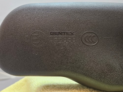 2013 Buick Enclave Rear Veiw Mirror Auto Dimming With ONSTAR Genuine GM OEM USED - Picture 9 of 9