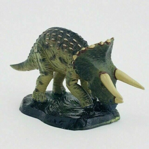 JURASSIC PARK III TRICERATOPS Mini Figure KAIYODO 2001 JAPAN 3 World - Picture 4 of 7