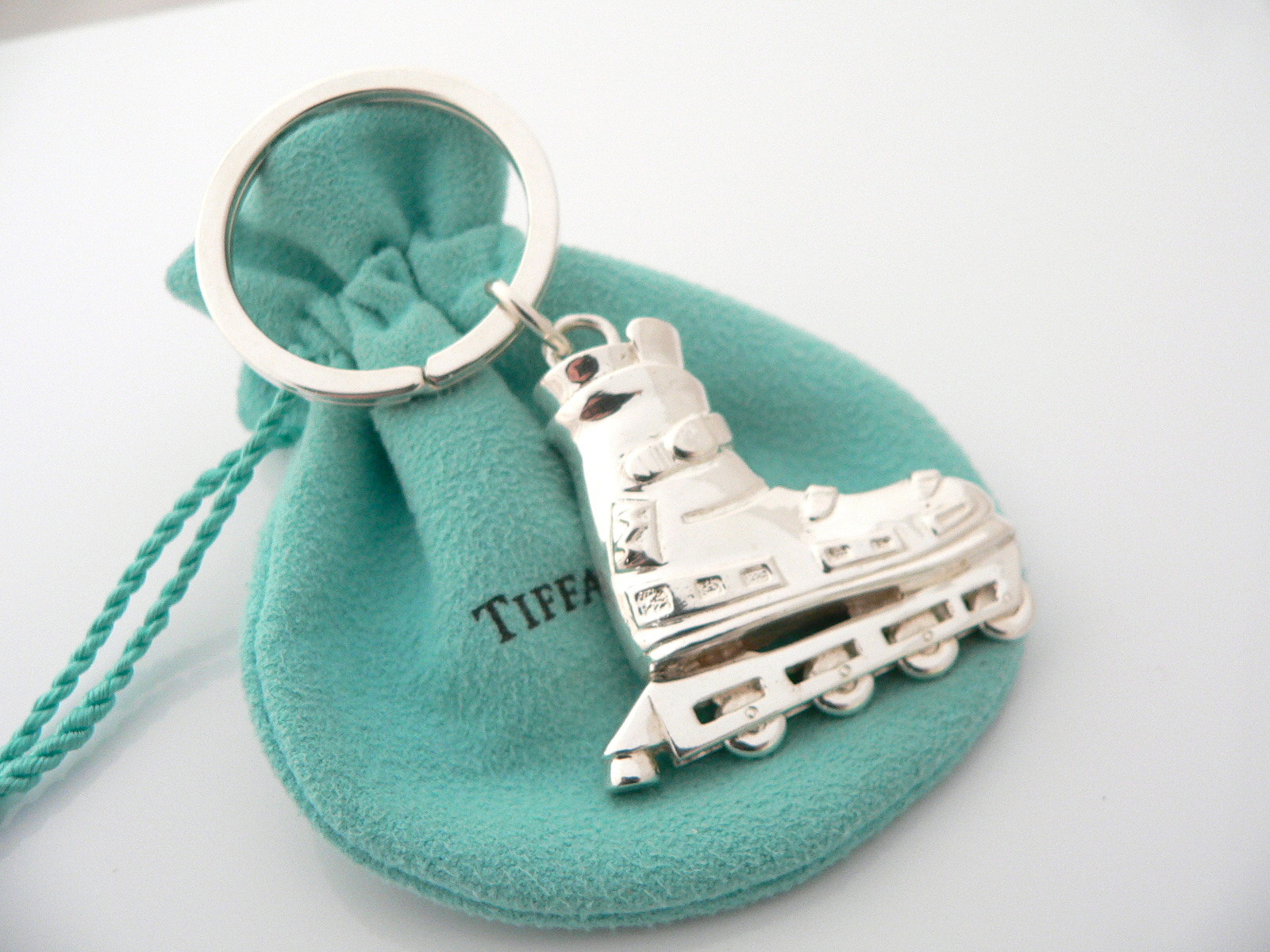 Tiffany & Co Rollerblade Skate Keyring Keychain Ring Chain Pouch Love Art Pouch