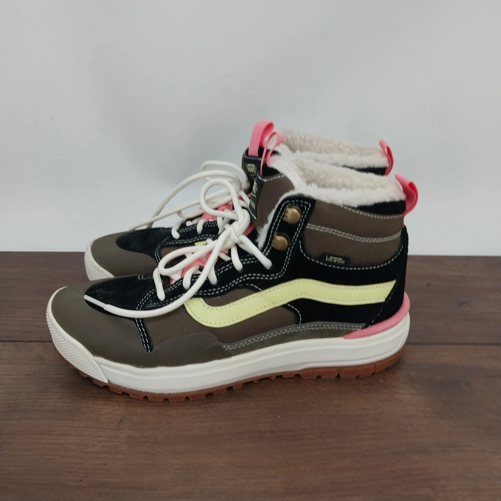 Vans Ultrarange Heiq Eco Dry All Weather Unisex Men Size 6.5 Women’s Size 8