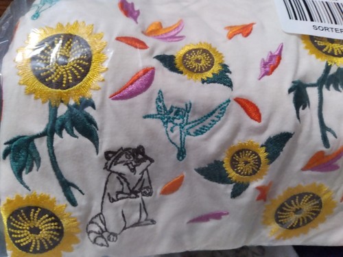 Disney Pocahontas Friends Flit & Meeko T-Shirt BoxLunch exklusiv Damen Plus 5 neu mit Etikett - Bild 2 von 8