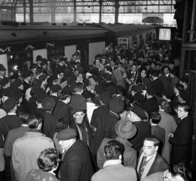 Bill Haley on his first visit to England which was largely s- 1957 Old Photo 8