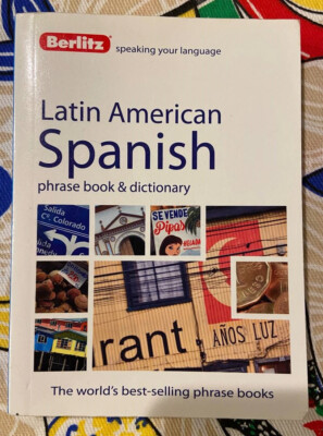 Berlitz Latin American Spanish Phrase Book & Dictionary (Spanish ...