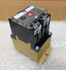 ALLEN BRADLEY 700-P400A1 CONTROL RELAY 4 N.O. 120VAC COIL SERIES E NEW NO BOX
